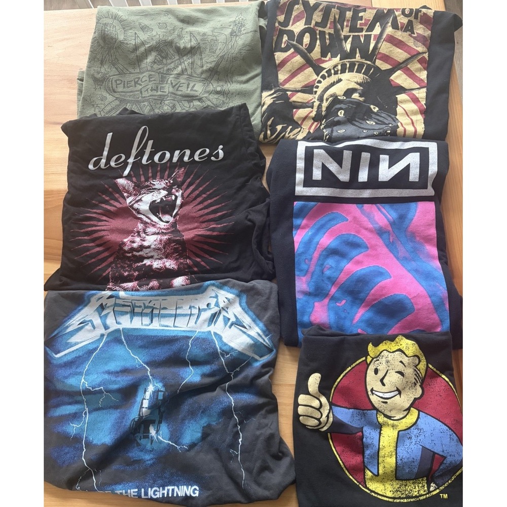 Lot Of 6 Hot Topic Band Fallout T-shirts Size Small Deftones Pierce The Veil Etc